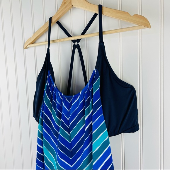 Athleta Water Stripe Blousy Chevron Tankini Teal Blue Size 40 B/C - Picture 5 of 11